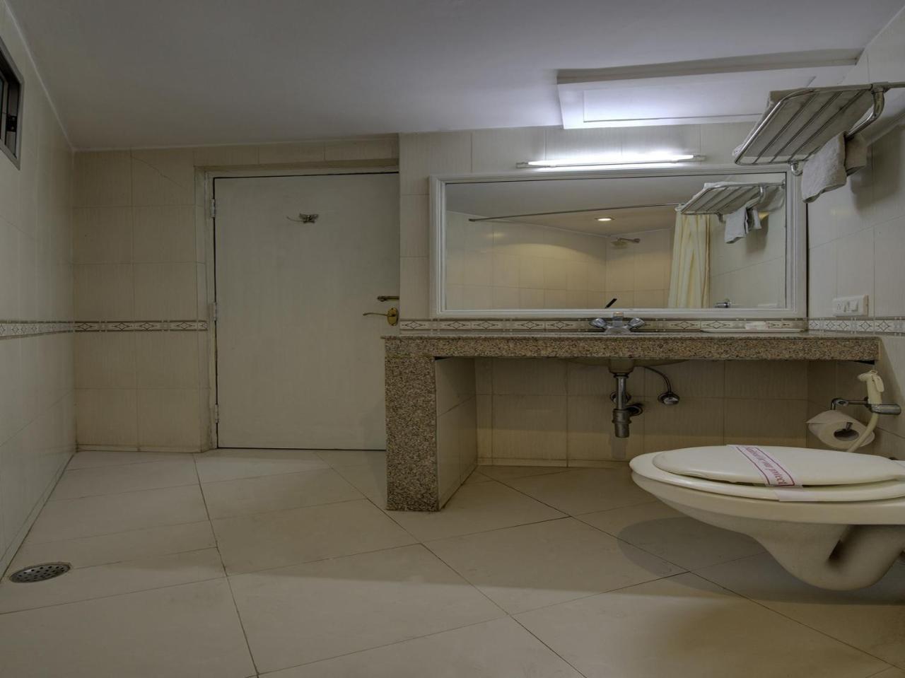 Oyo 1864 Hotel Yuvraj Ranchi Exterior photo