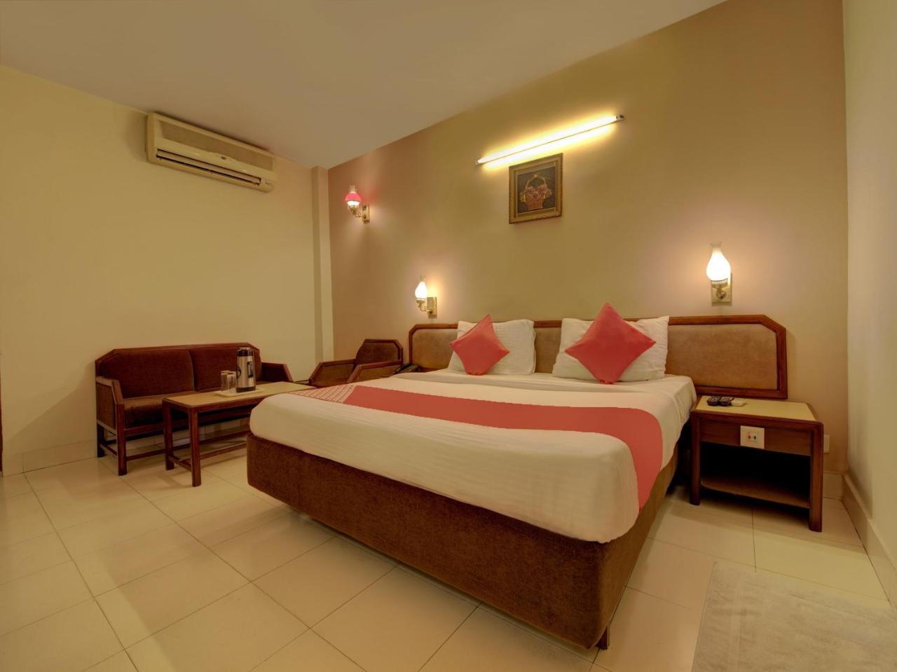 Oyo 1864 Hotel Yuvraj Ranchi Exterior photo